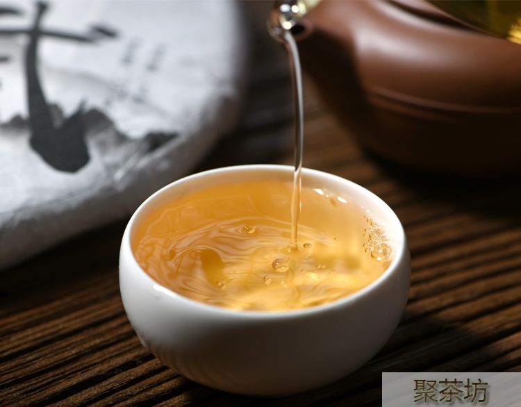 聚茶坊2020年易武古树普洱茶生茶饼茶(图10)