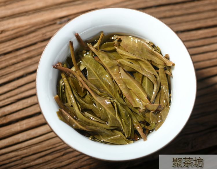 聚茶坊2020年易武古树普洱茶生茶饼茶(图12)